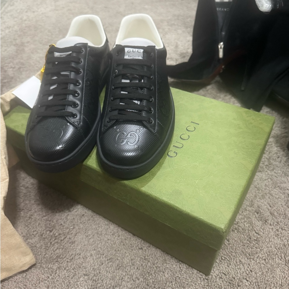 Gucci Black Leather Sneakers